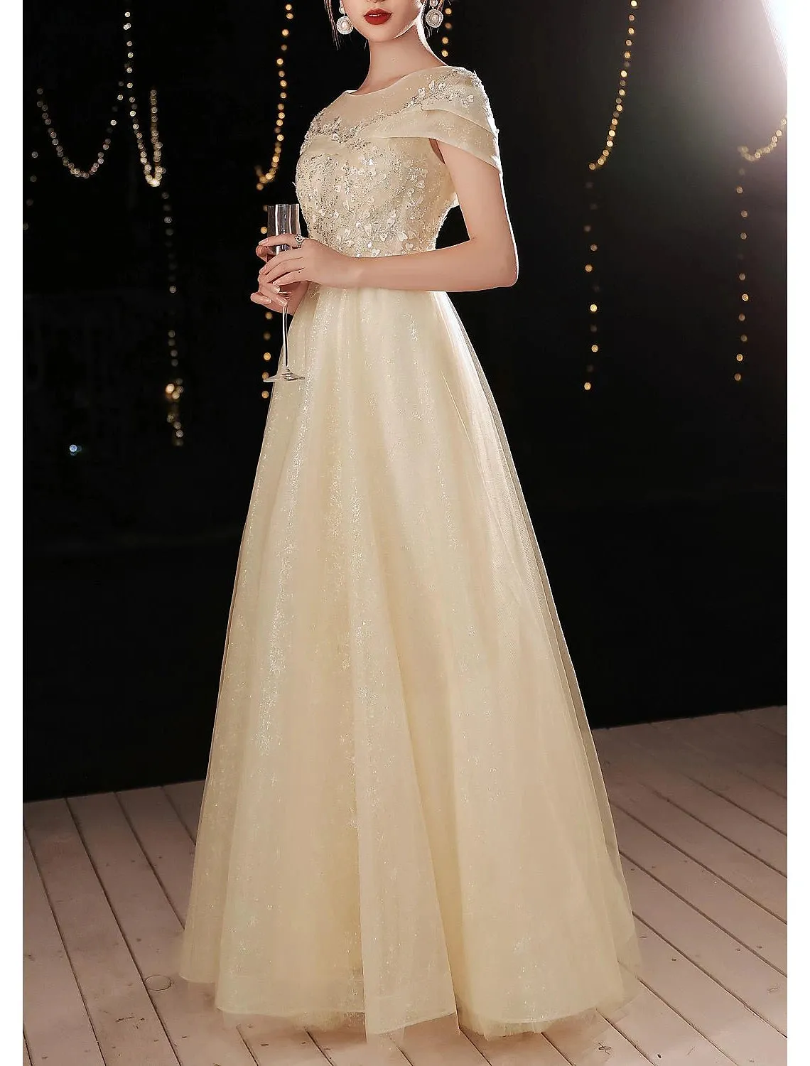 A-Line Beautiful Back Elegant Prom Formal Evening Dress Jewel Neck Short Sleeve Floor Length Lace with Beading Appliques