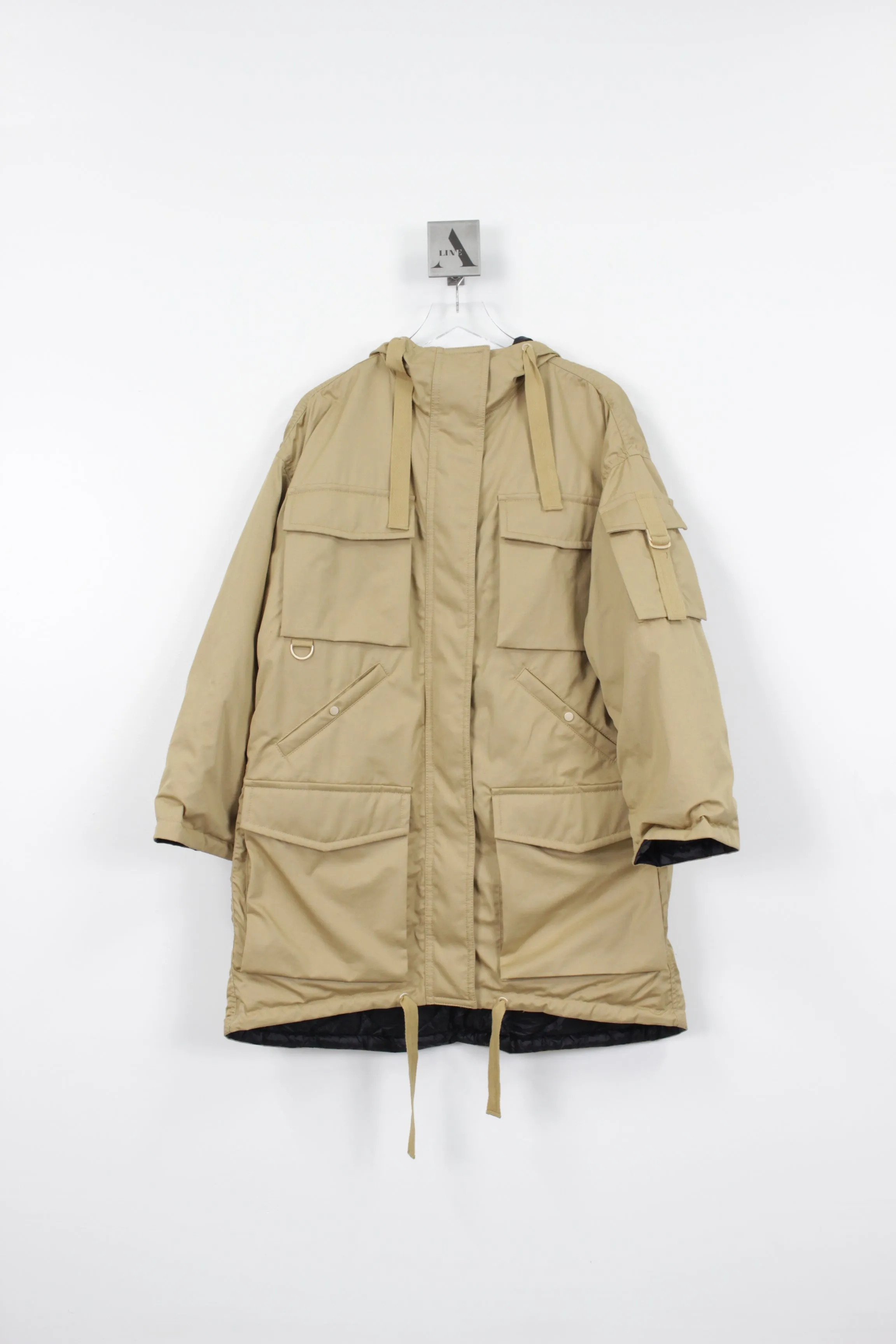 ADVENTUROUS MOVEMENT coat