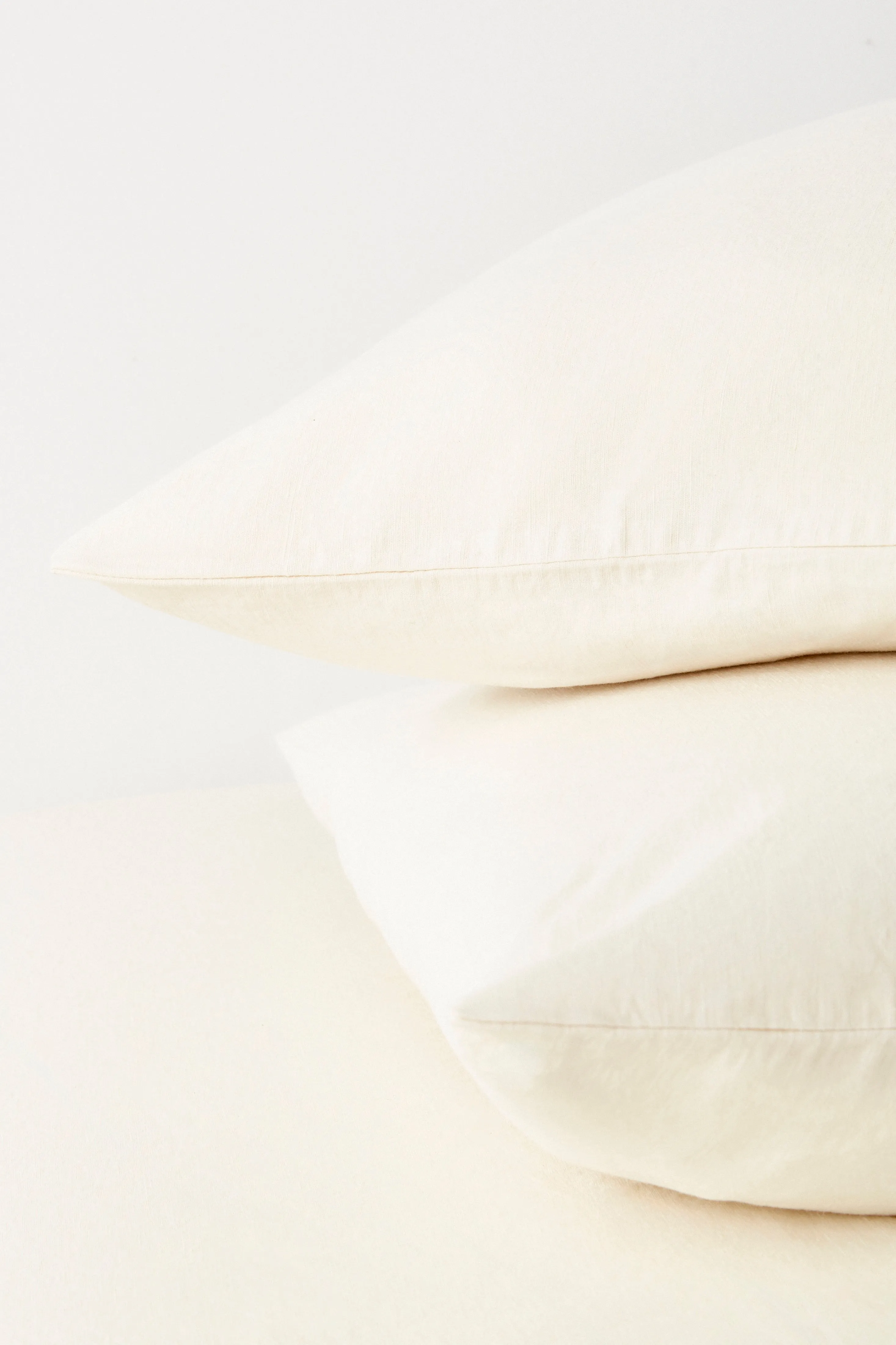 Optimal Natural Linen Fitted Sheet and Pillow Set