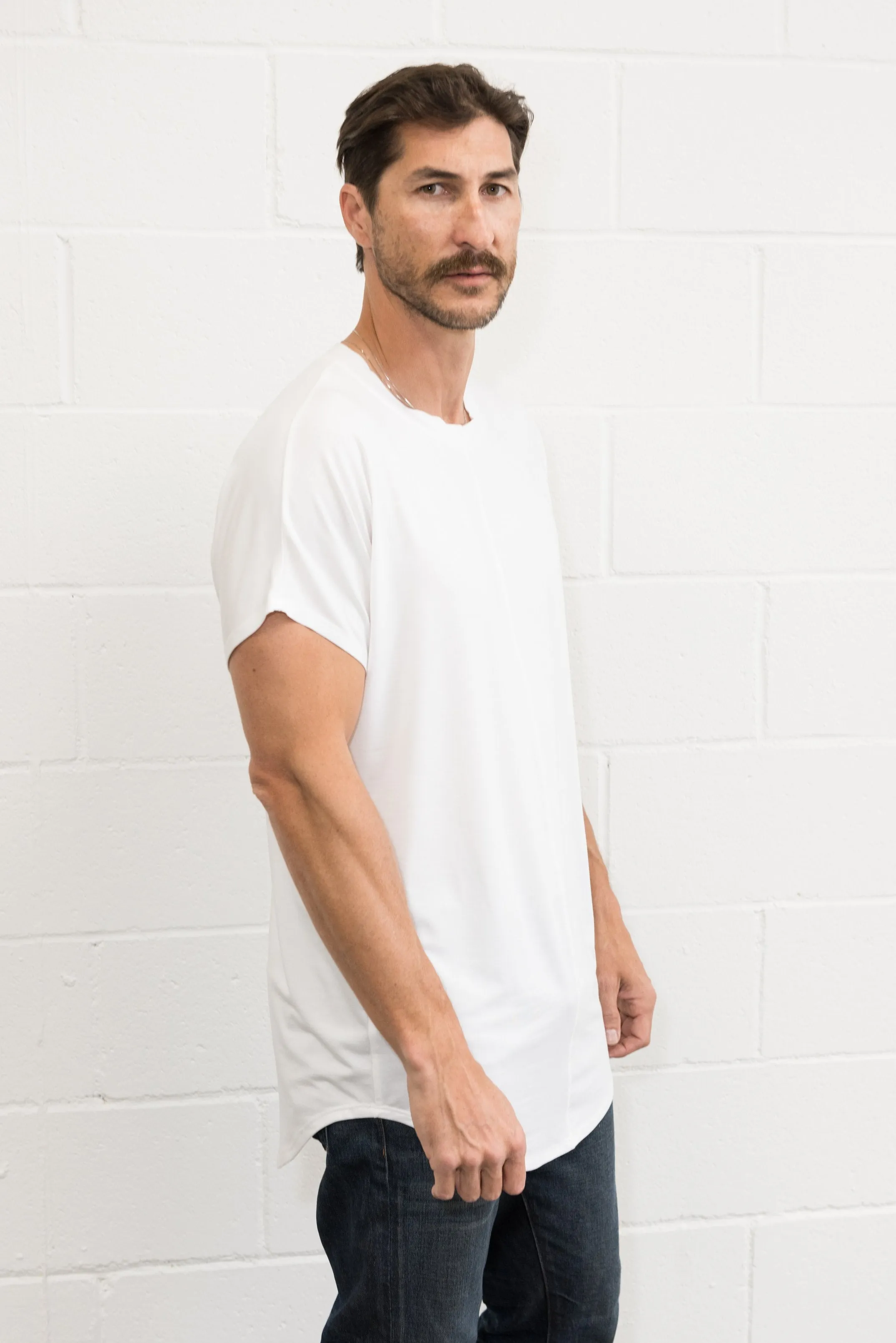 Men's Modal Center Stitch Curved Bottom Crew Neck Tee